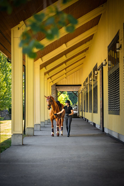 Cloches de protection pour chevaux Equine Collective