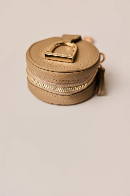 Oakbark & Chrome Stirrup Accessory Keeper